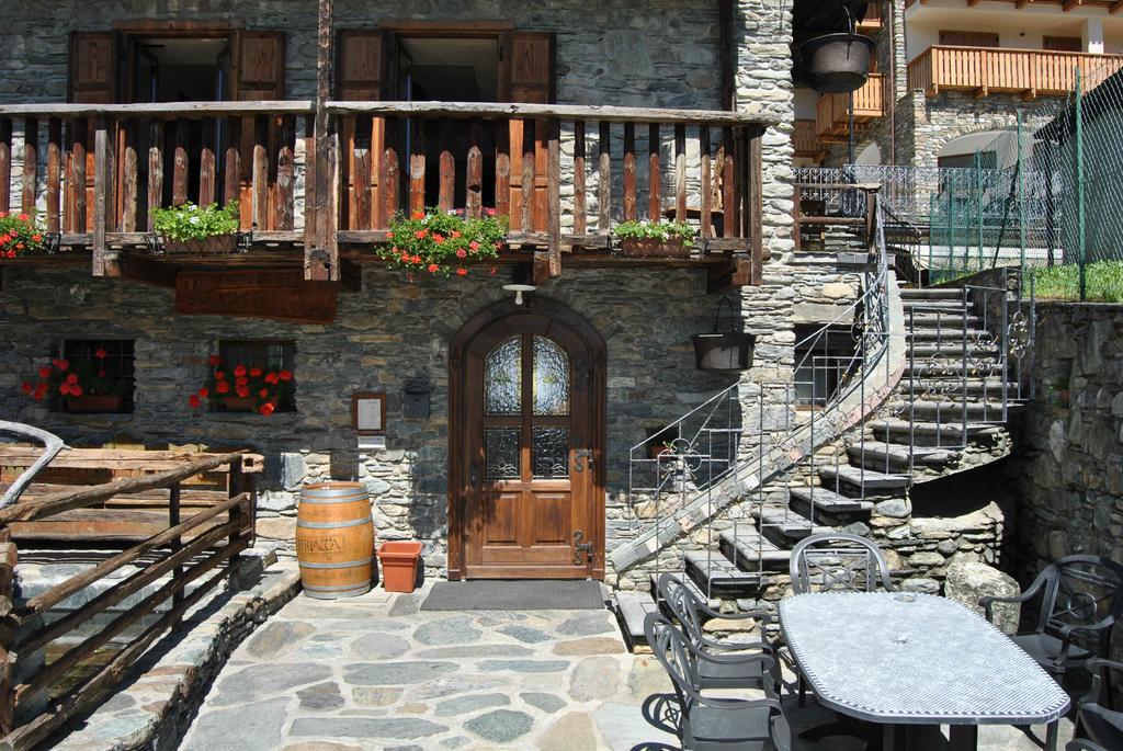 Casa Vacanza La Rocca Chiesa in Valmalenco Buitenkant foto