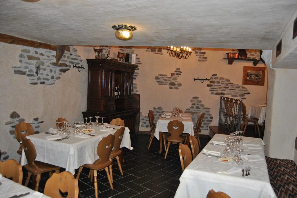 Casa Vacanza La Rocca Chiesa in Valmalenco Buitenkant foto