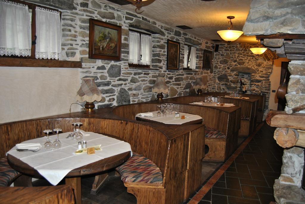 Casa Vacanza La Rocca Chiesa in Valmalenco Buitenkant foto