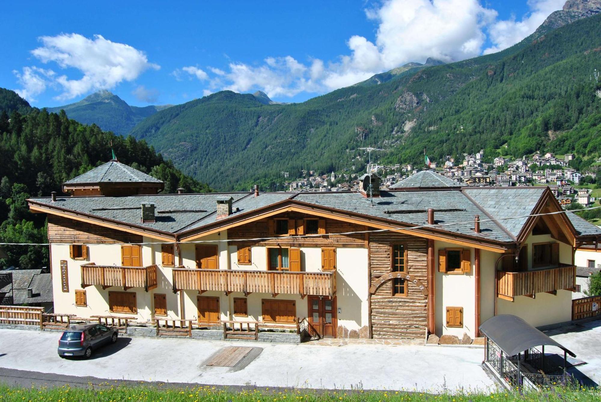 Casa Vacanza La Rocca Chiesa in Valmalenco Buitenkant foto