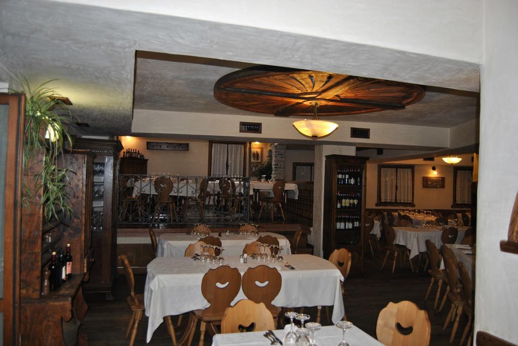 Casa Vacanza La Rocca Chiesa in Valmalenco Buitenkant foto